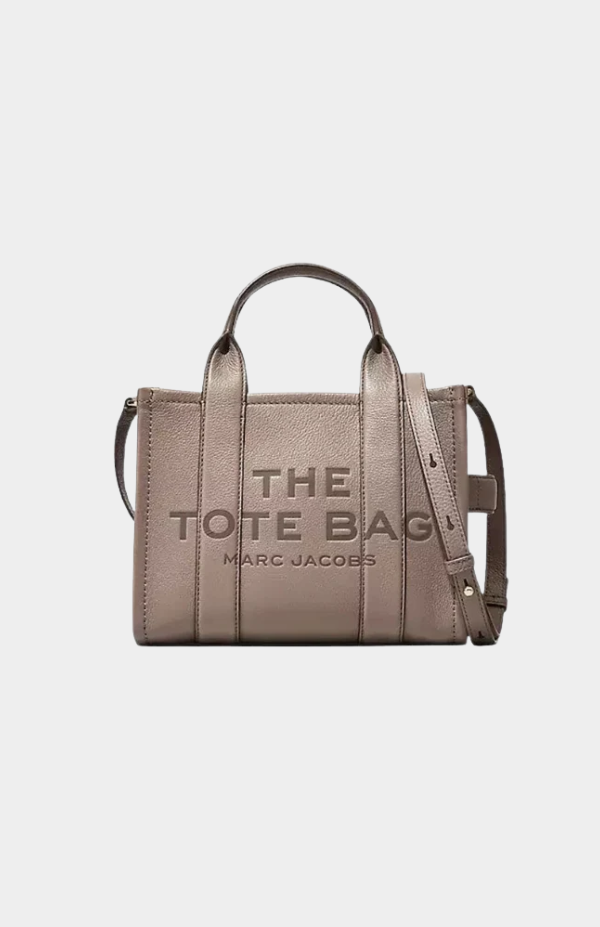 THE MEDIUM TOTE