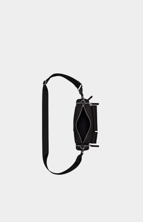 THE CARGO SHOULDER