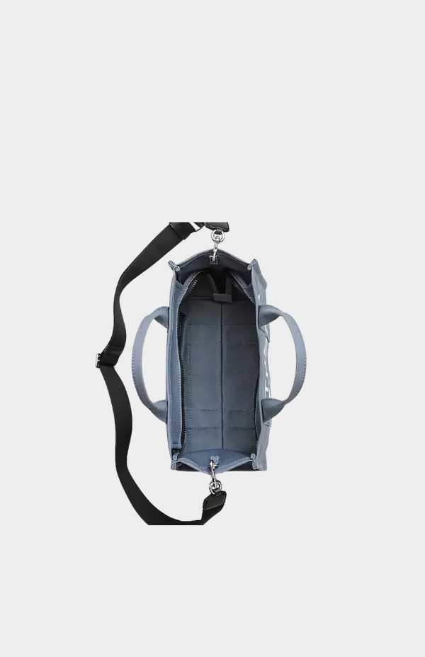 THE MEDIUM TOTE