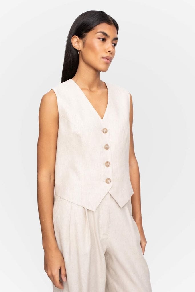 Vivienne Vest