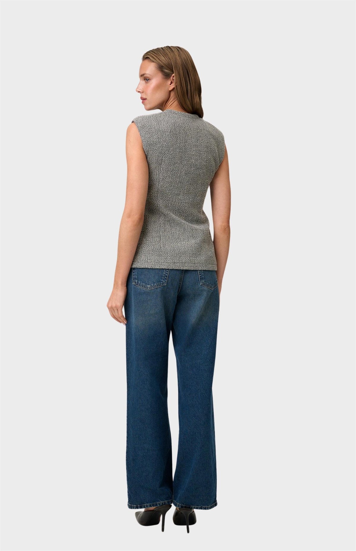 Vasto Vest