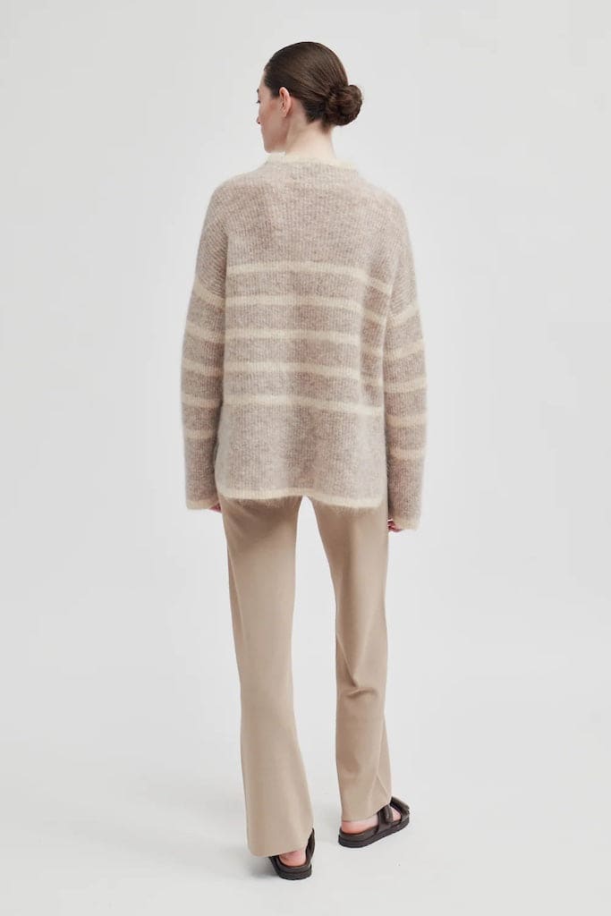 Ovalis Knit T-Neck