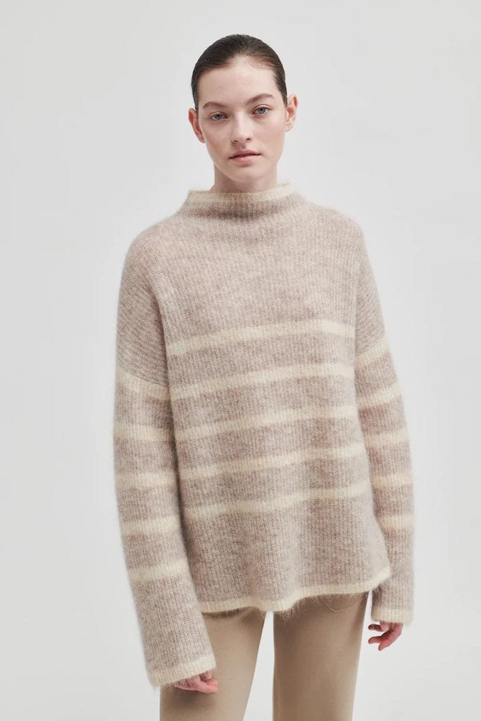 Ovalis Knit T-Neck