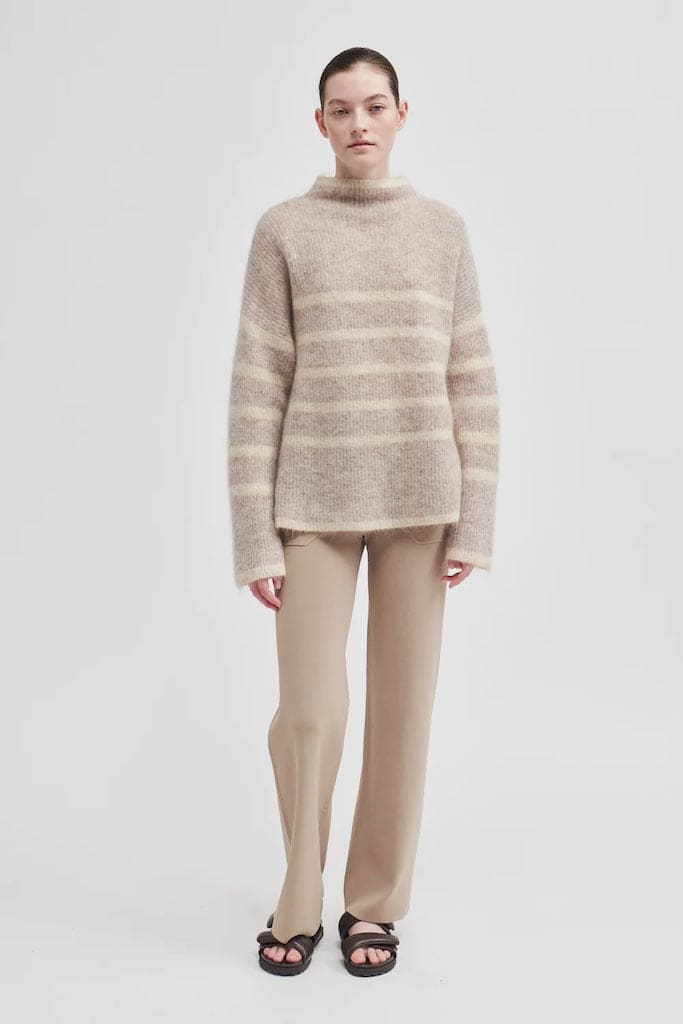 Ovalis Knit T-Neck