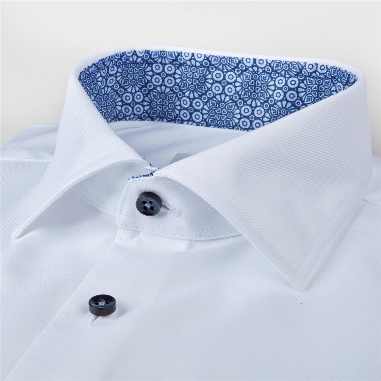 White Slimline Stretch Shirt w. Contrast Details
