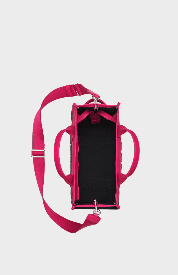 THE MEDIUM TOTE