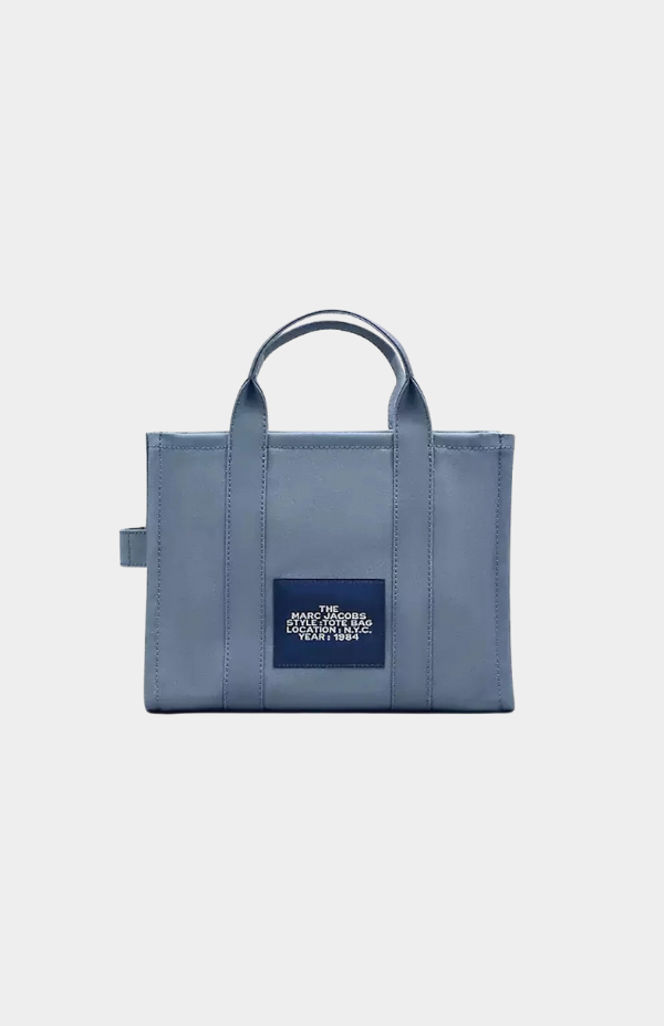 THE MEDIUM TOTE
