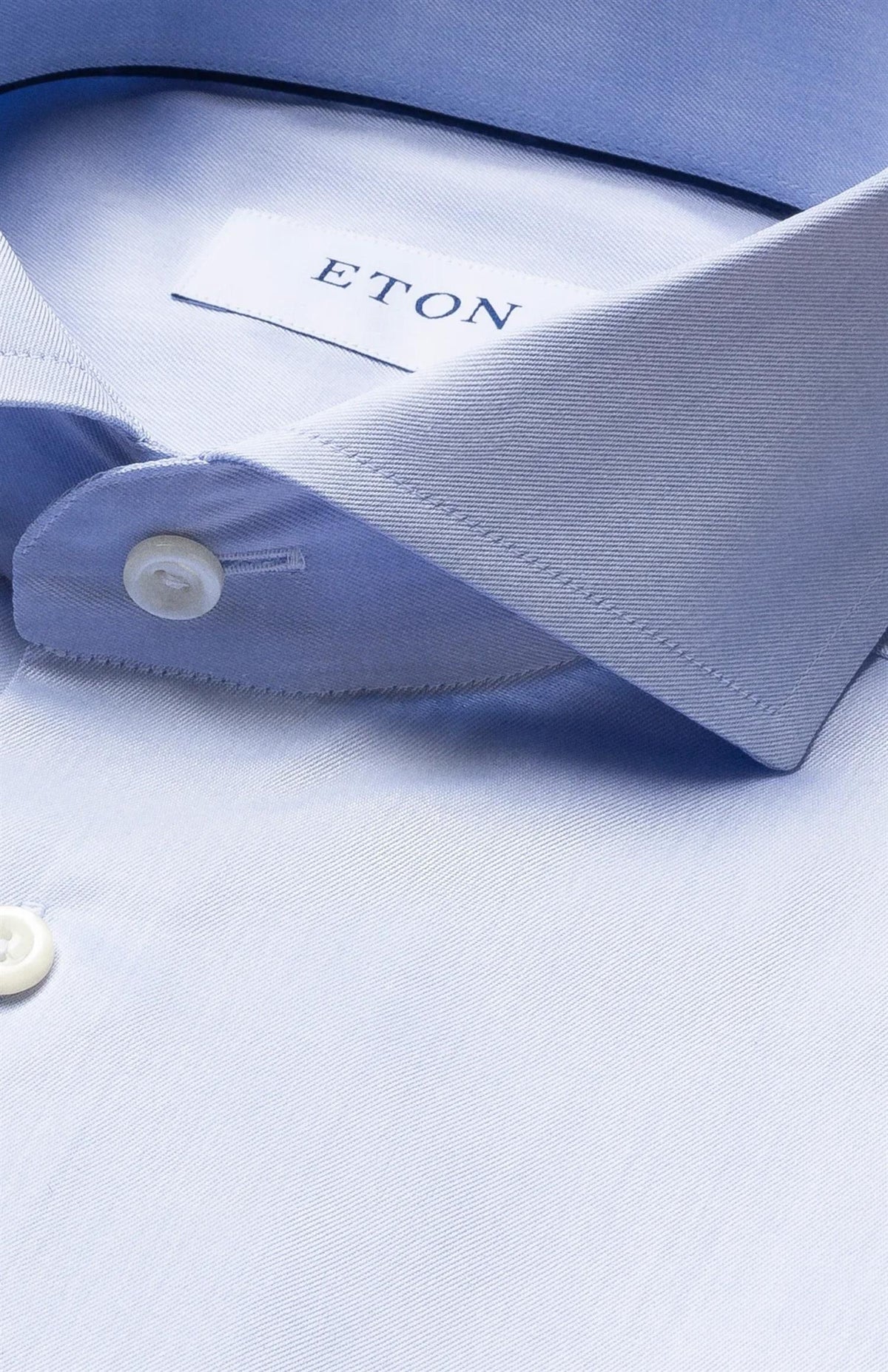Light Blue Signature Twill Shirt - Extreme Cut Away