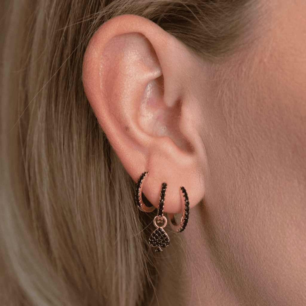 Emilia Small hoops Black