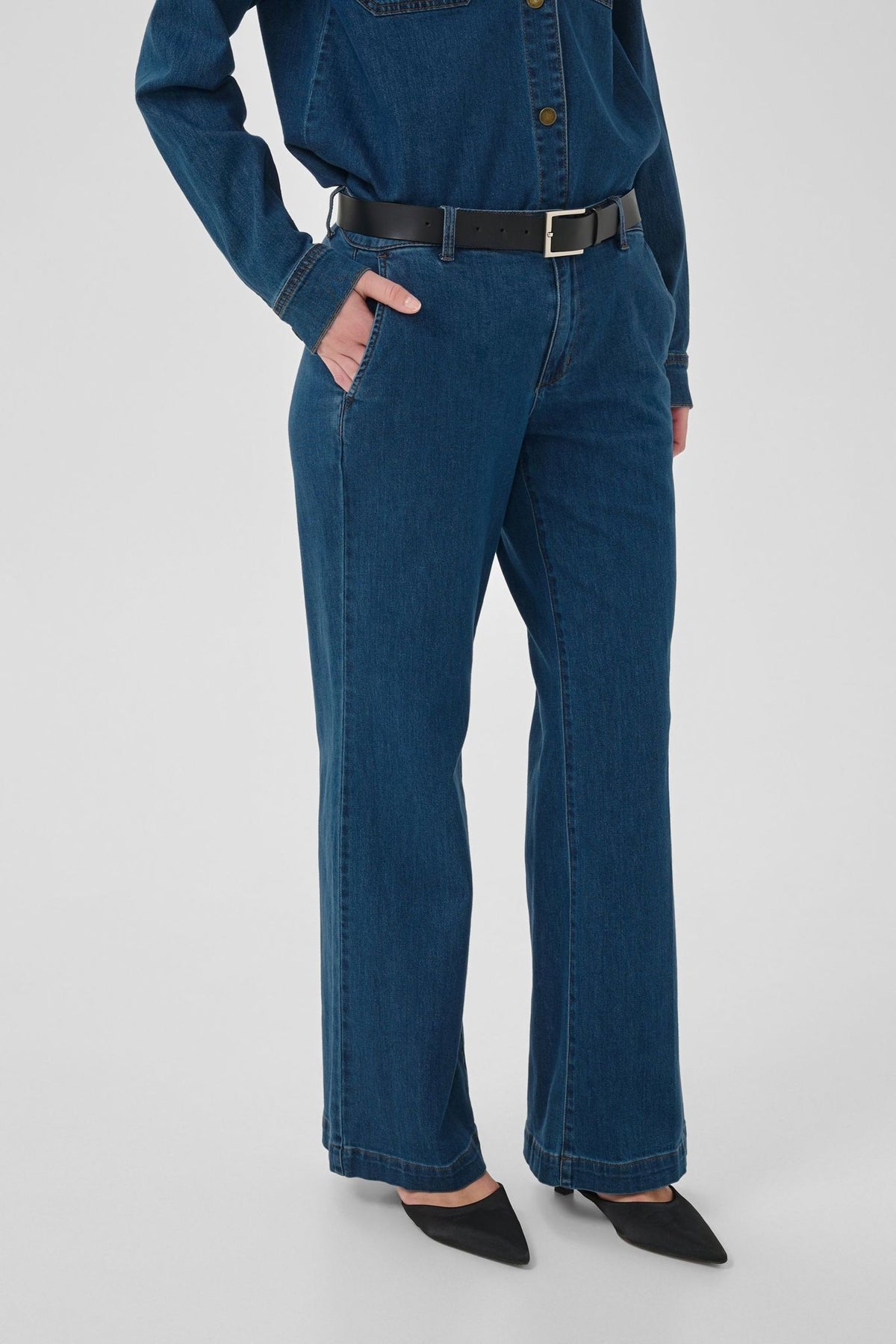 30 The Lara 115 Pant