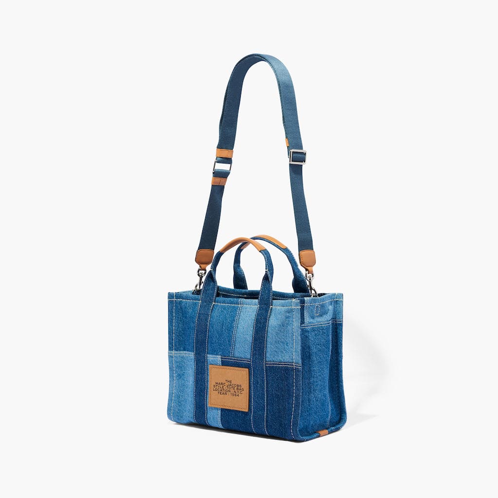 THE MEDIUM TOTE