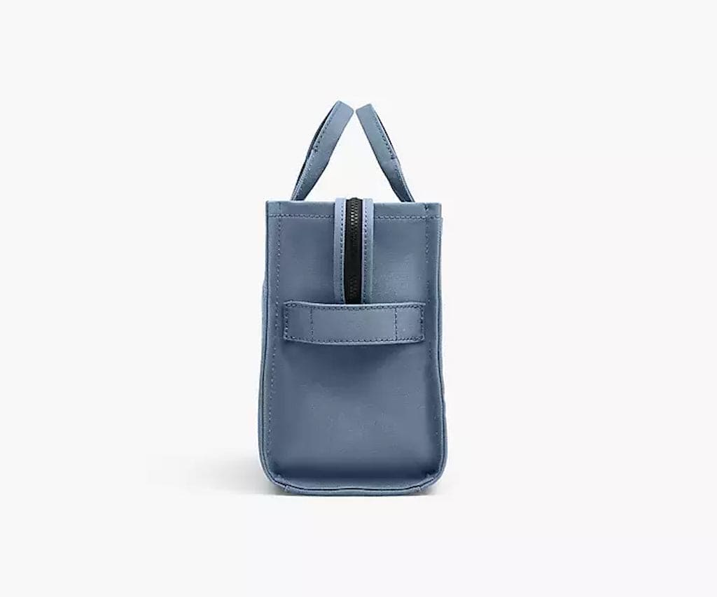 THE MEDIUM TOTE