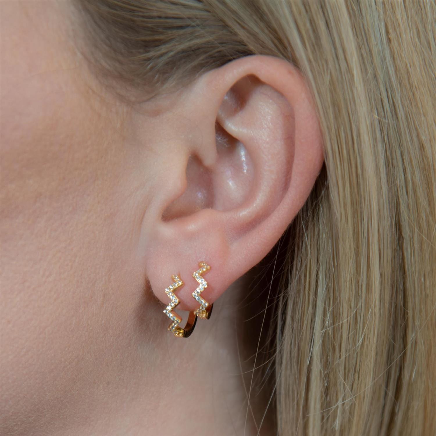 Emilia Small zigzag hoops