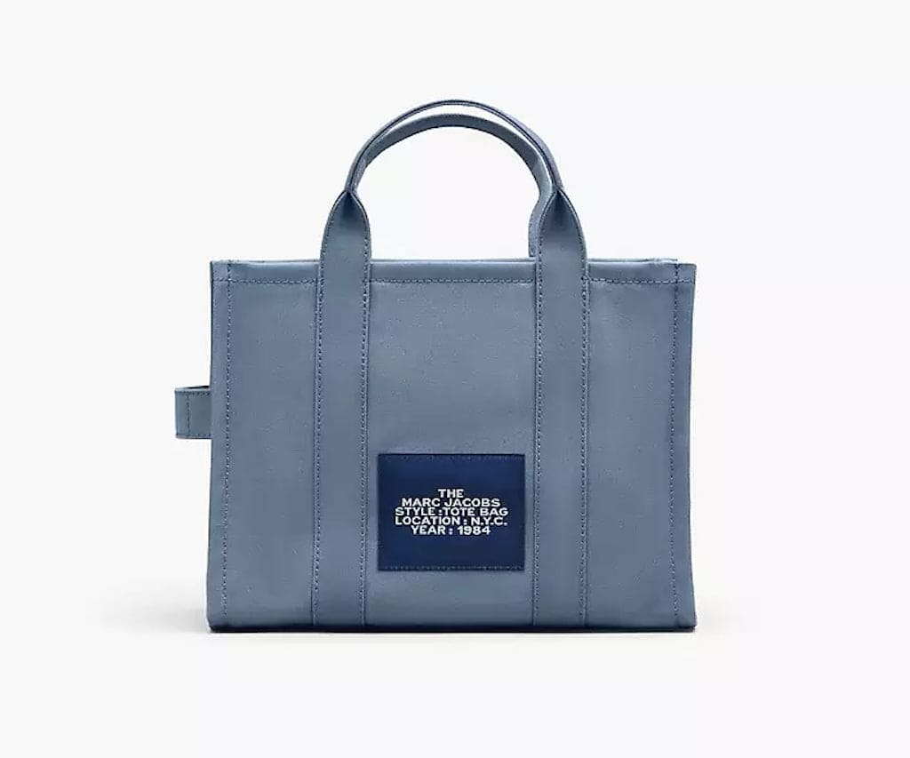 THE MEDIUM TOTE